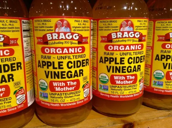 Studio macro photograph of apple cider vinegar