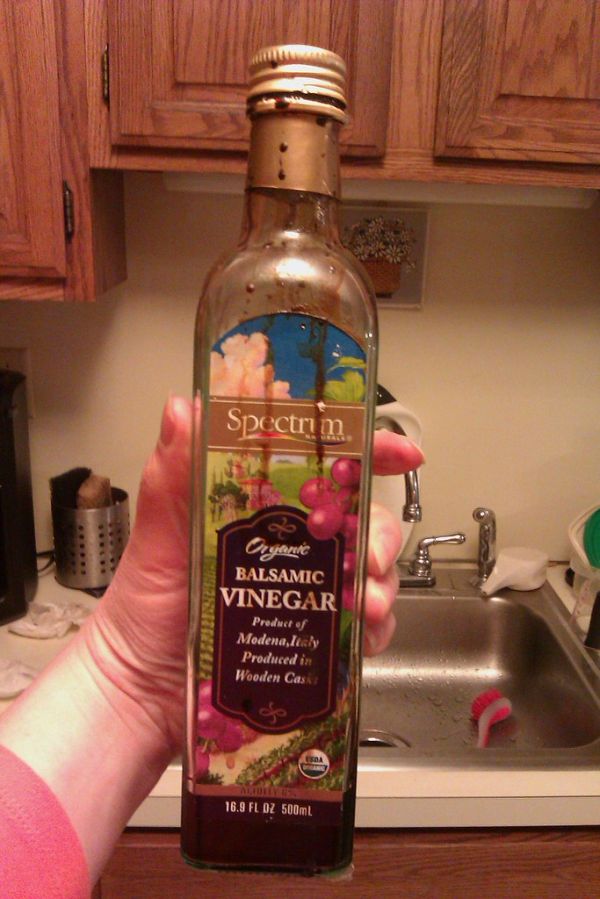 Studio macro photograph of balsamic vinegar