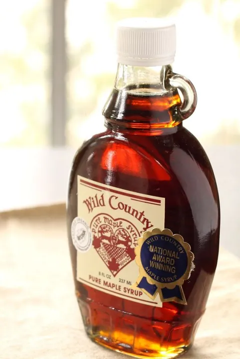 Studio macro photograph of maple syrup