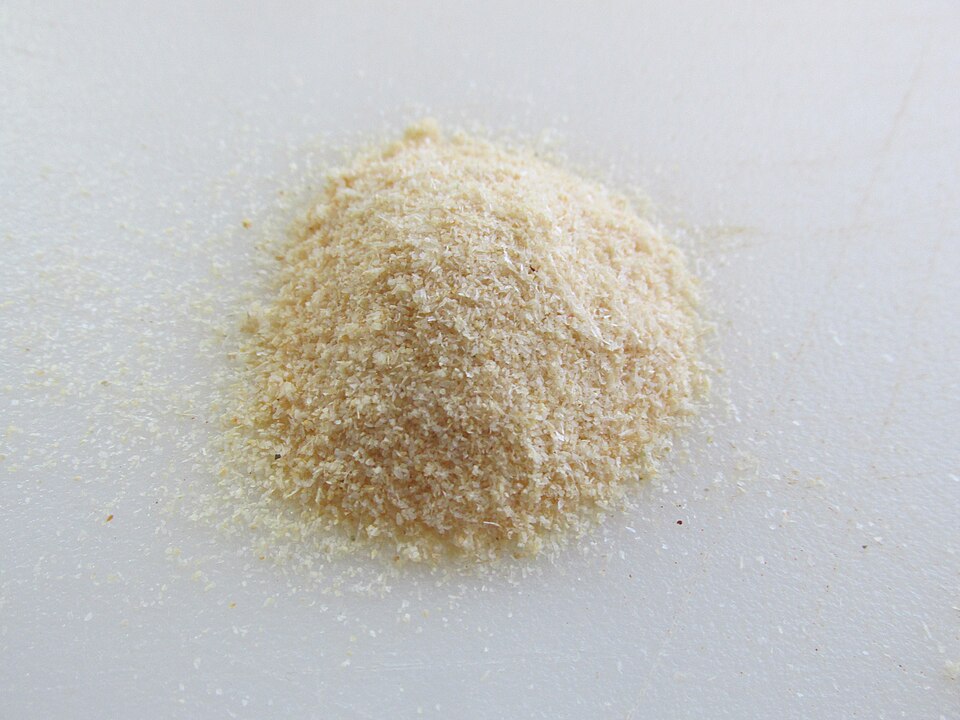 Studio macro photograph of onion powder